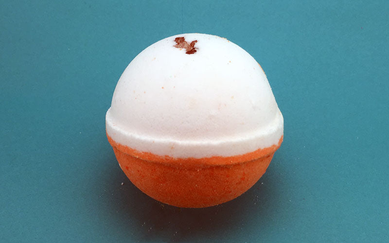 Oatmeal Milk Honey Bath Bomb