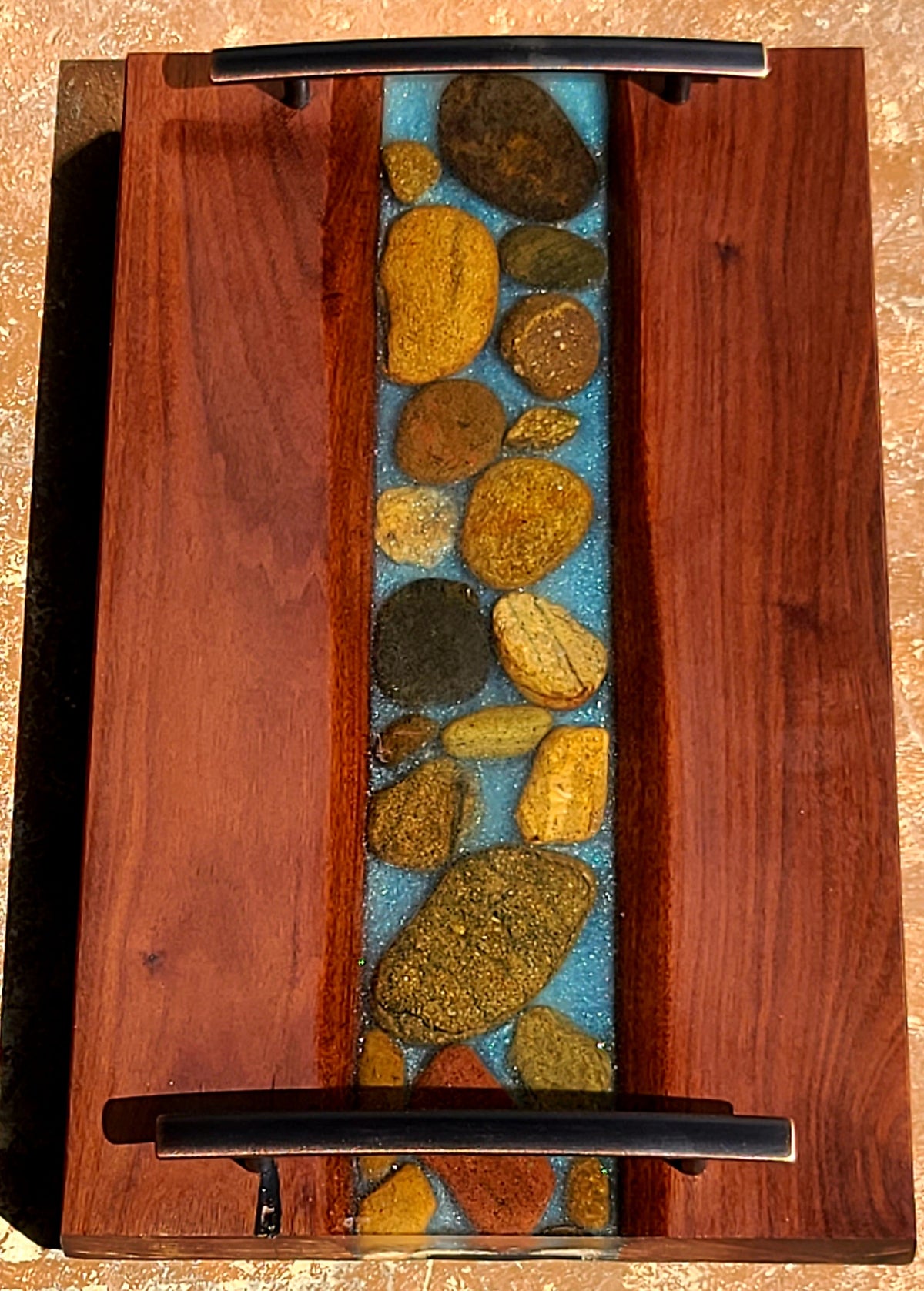 Serving tray